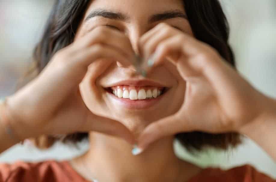Everyday Habits That Can Help Keep Your Smile Brighter for Longer Bracknell